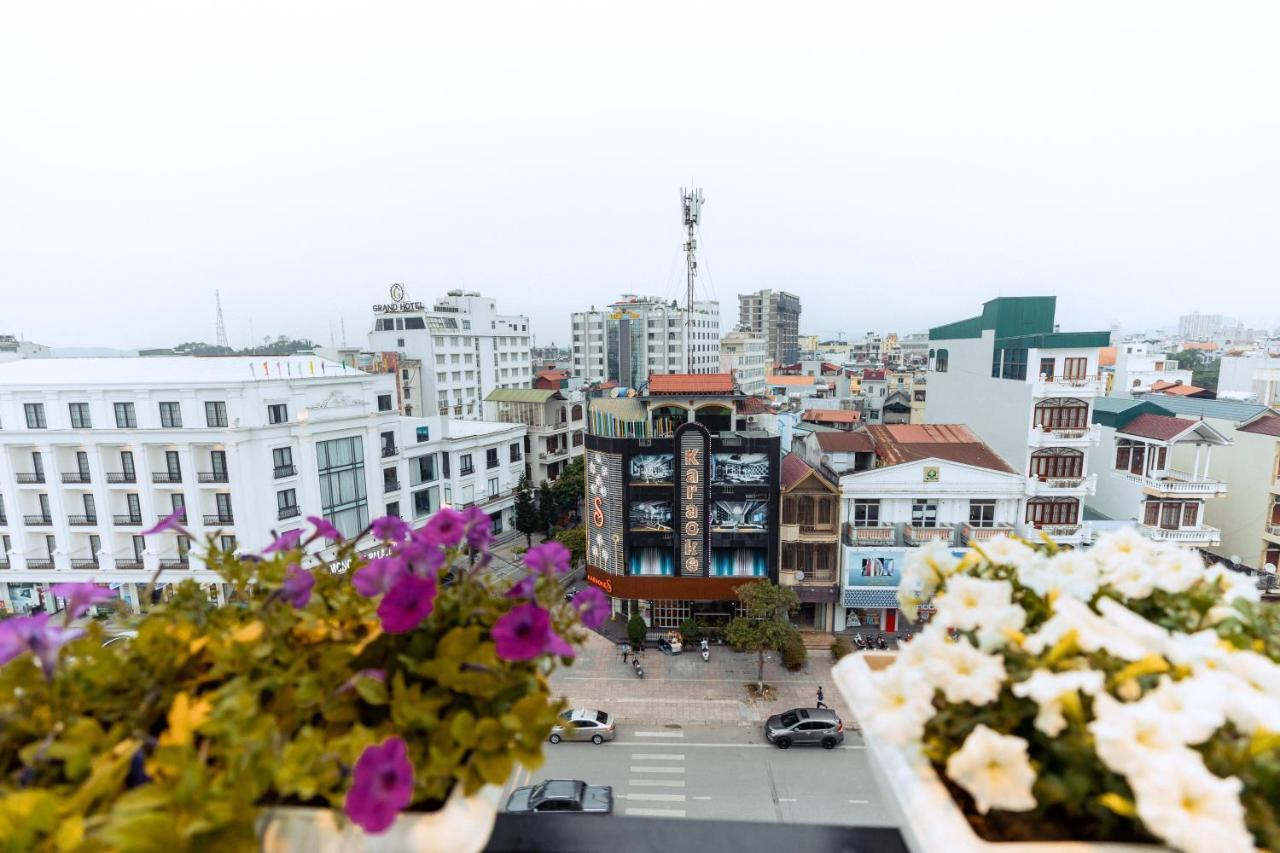 Paradise Hotel Mong Cai Exterior photo